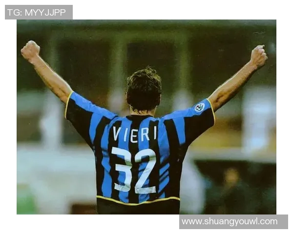 足球巨星背影头像展现个人魅力与专注瞬间引发全球球迷共鸣