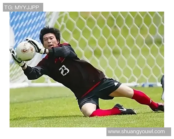 足球明星私生活乱象揭秘内幕多面解析为何球场英雄生活不羁